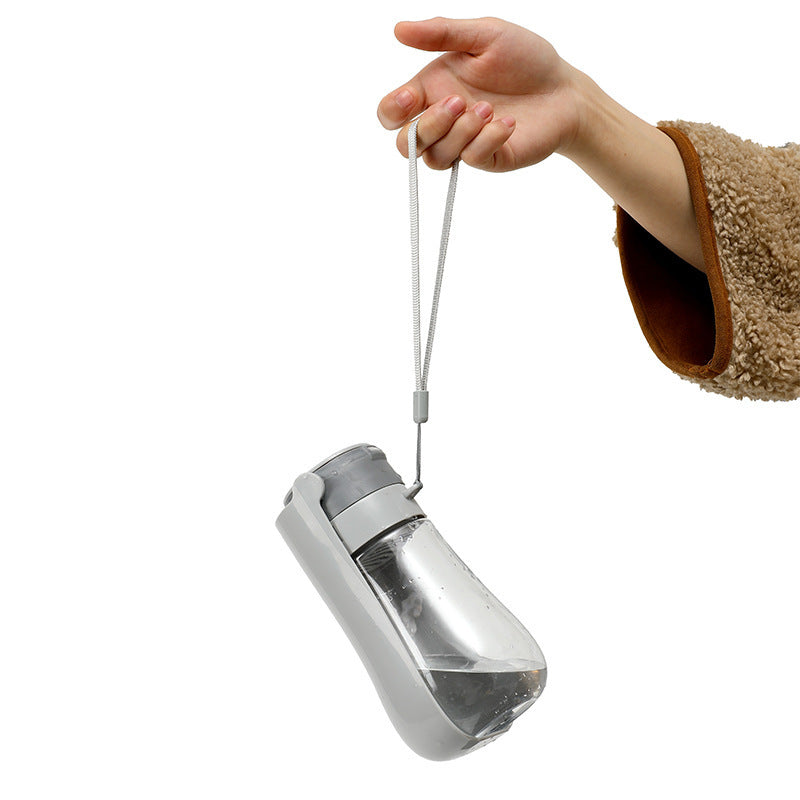 Outdoor Pet Water Bottle – Convenient Hydration for Pets